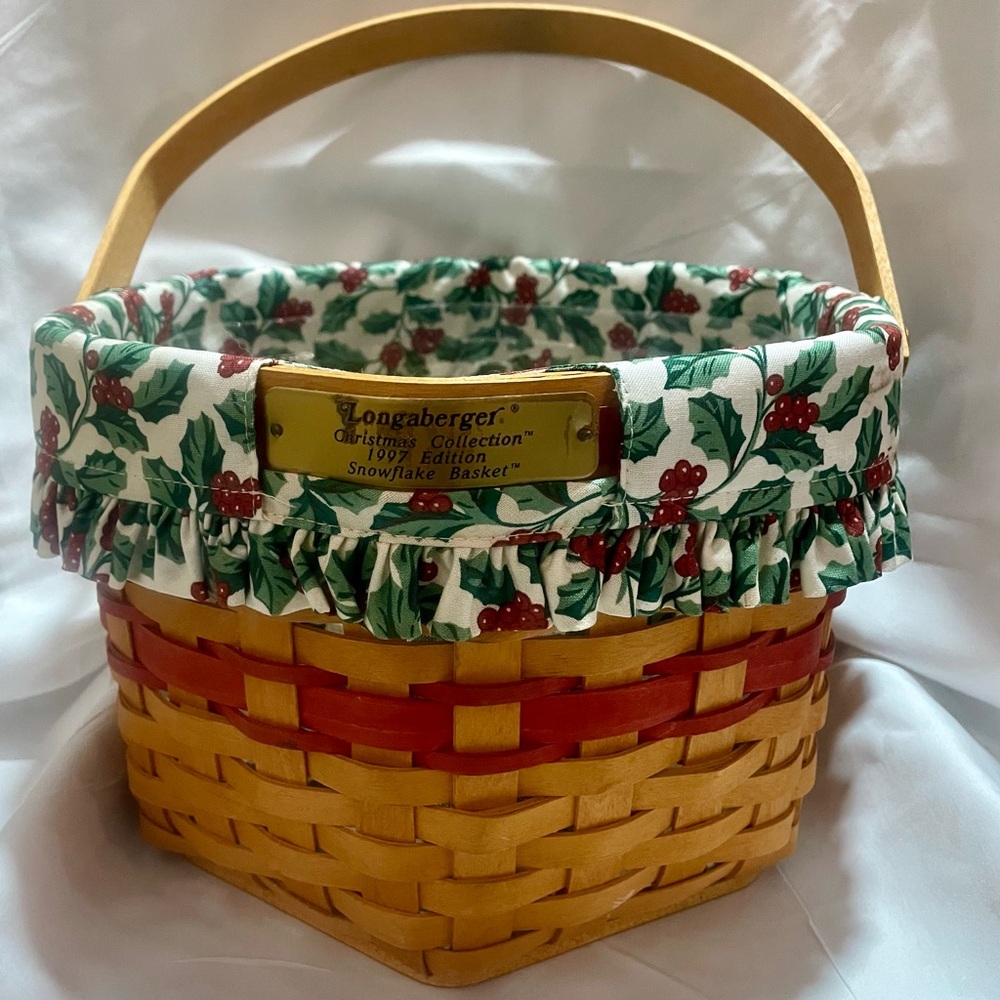 Longaberger 1997 Christmas Collection Snowflake Basket with Liner And Protector